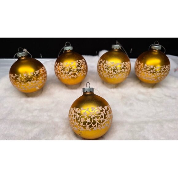 Vintage MCM Shiny Brite Gold and White Mica Stenciled Christmas Ornaments - Picture 1 of 7